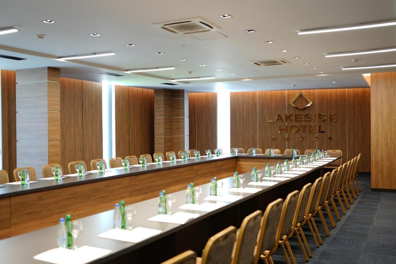 Vermice Hotel Lakeside מראה חיצוני תמונה